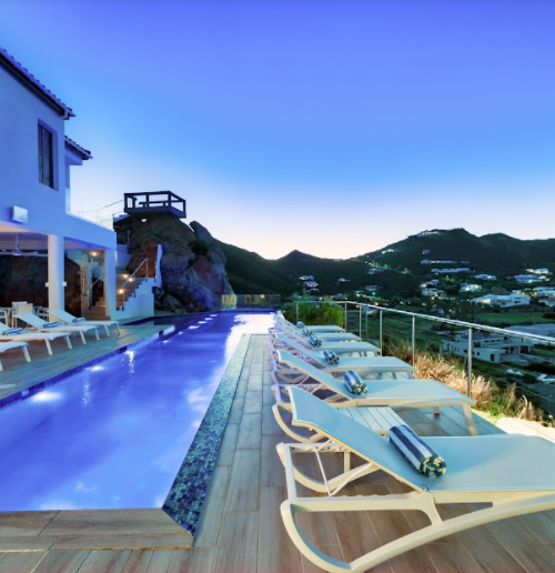 A rental property listing in St Maarten